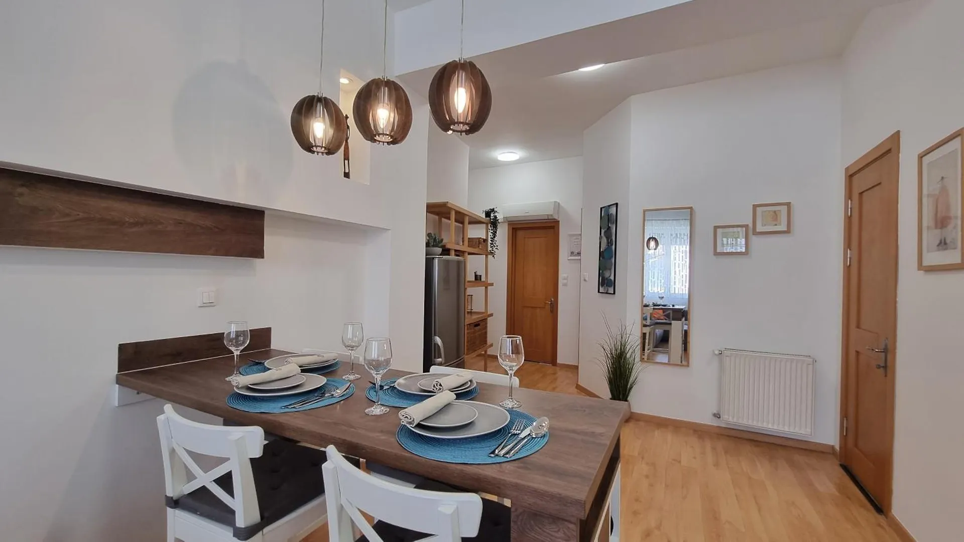 Adam Apartment Budapest 0*,