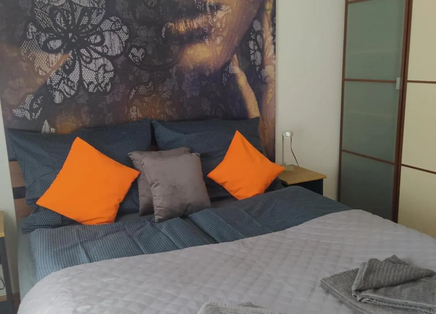 Adam Apartment Budapest 0*,